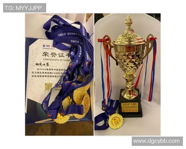 成都羽毛球队与重庆羽毛球队赛后复盘分析个人能力对比与表现总结