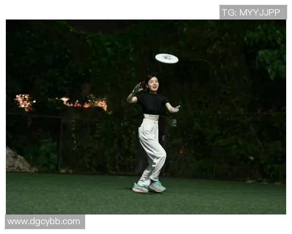 深圳飞盘队比赛经验引发热议球迷对战术与表现的不同看法